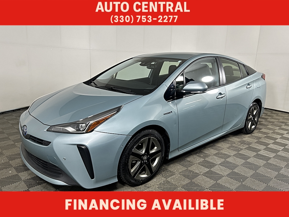 2020 Toyota Prius XLE's photo