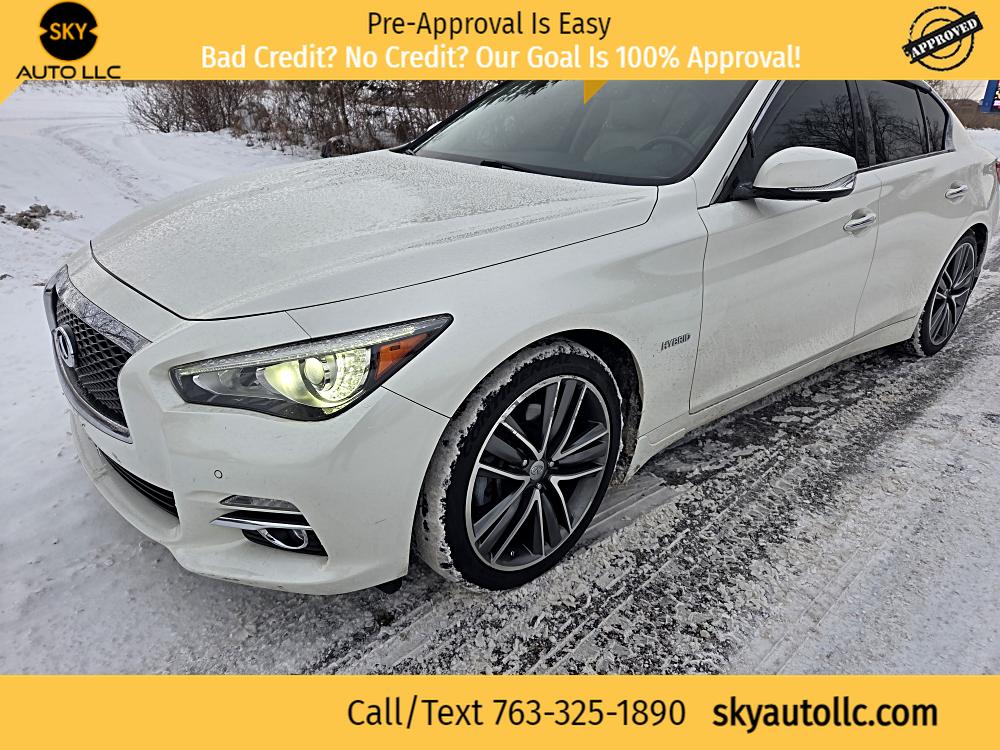 2016 INFINITI Q50 Hybrid Premium's photo