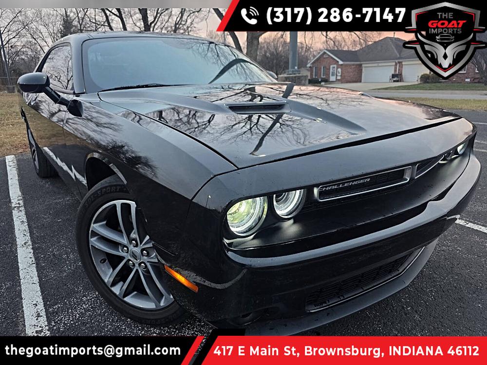 2019 Dodge Challenger SXT's photo