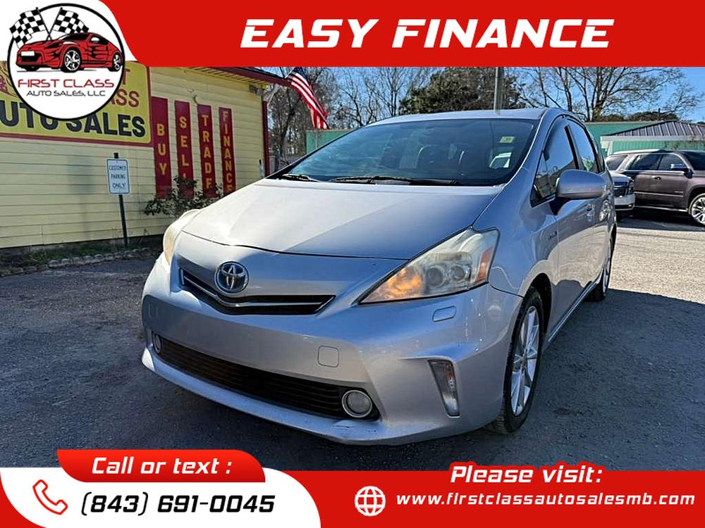 2014 Toyota Prius v Five