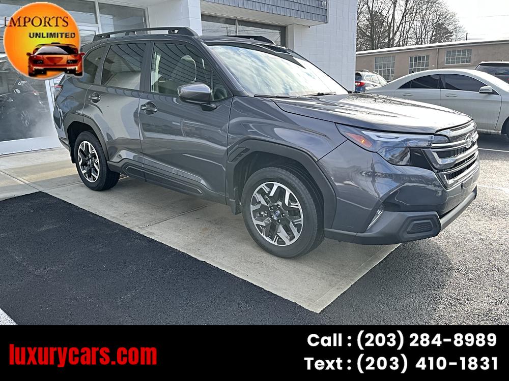 2025 Subaru Forester Premium's photo