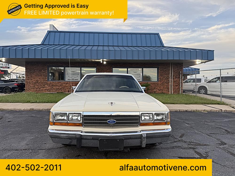 1989 Ford Crown Victoria