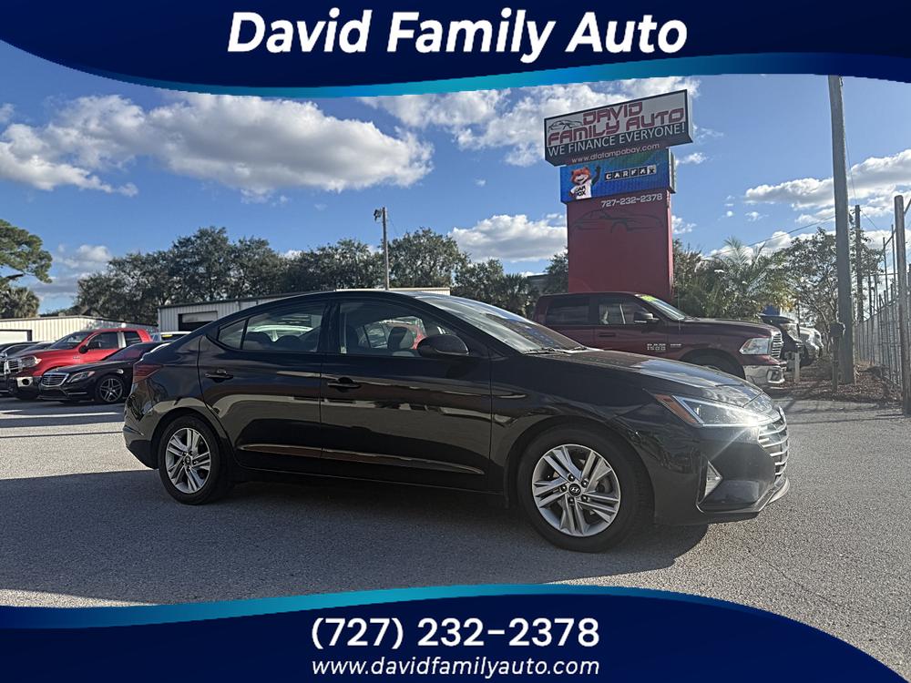 2020 Hyundai Elantra SEL's photo