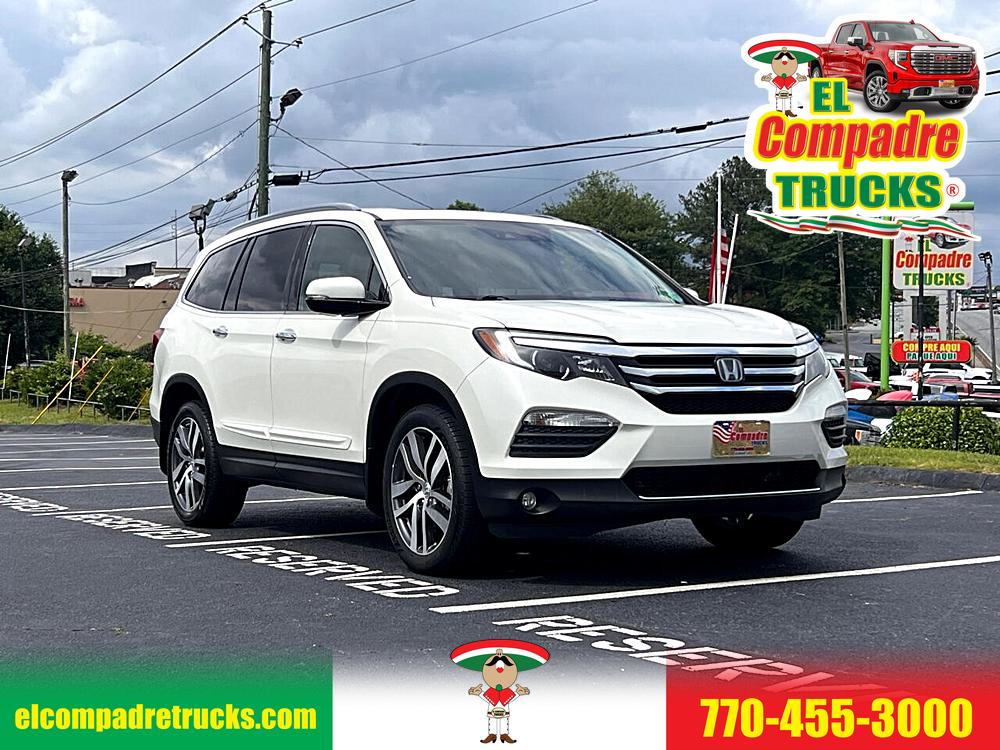 2017 Honda Pilot Elite's photo