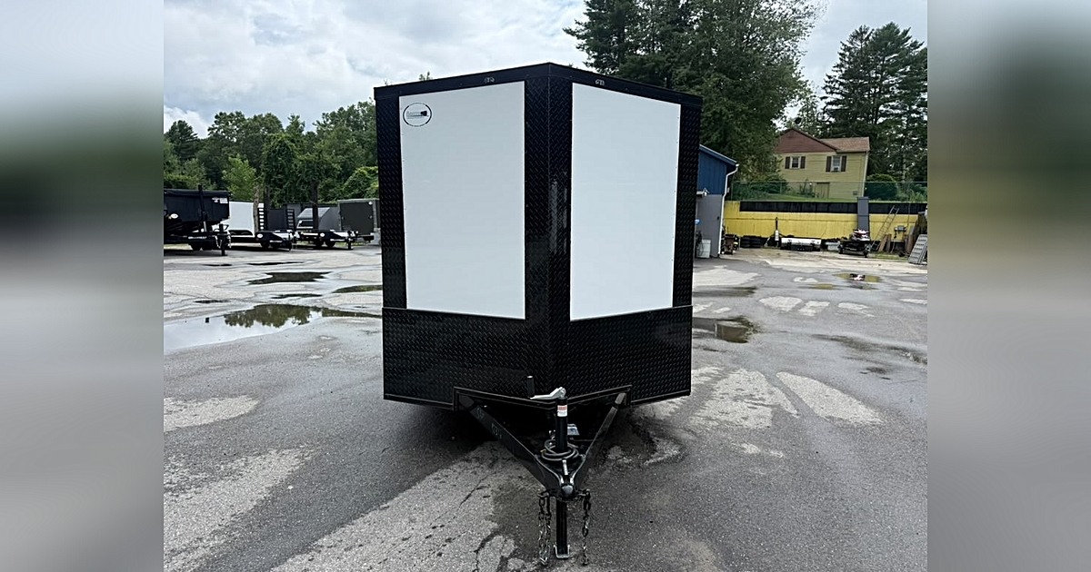 2026 J&C Suppliers 7X16TA ENCLOSED CARGO TRAILER POLYCORE