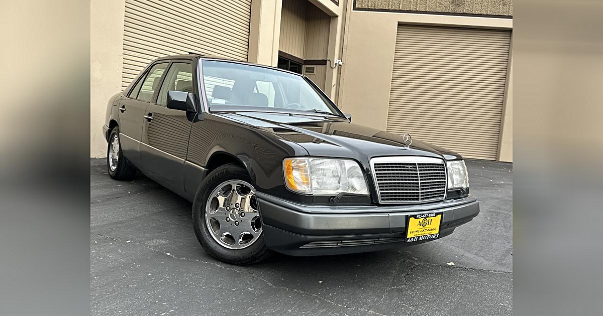1995 Mercedes-Benz E Class E420 EXCELLENT CONDITION LOW MILES LOOK