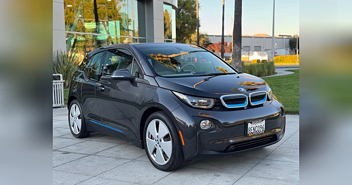 2014 BMW i3 Base 4dr Hatchback w/ Range Extender