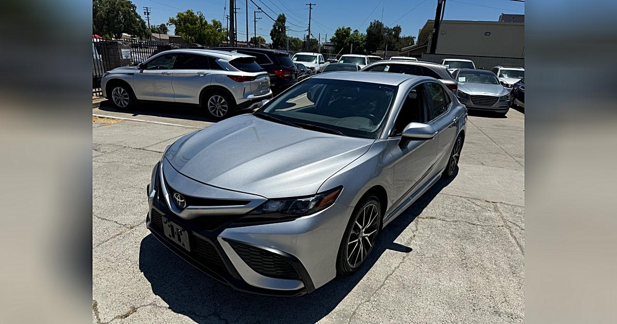 Sac City Motors 2021 Toyota Camry SE SE Auto | Auto dealership in ...